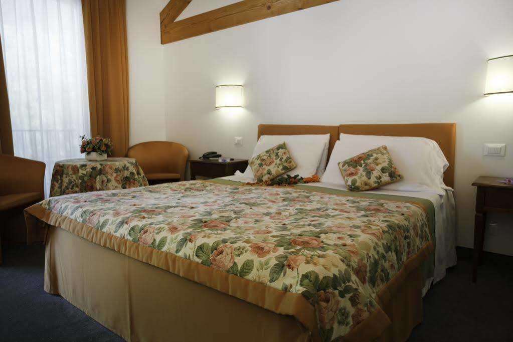 Albergo Al Moretto Castelfranco Veneto Zewnętrze zdjęcie